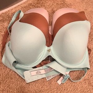 (3) 36C VS BODY BY VICTORIA BRAS